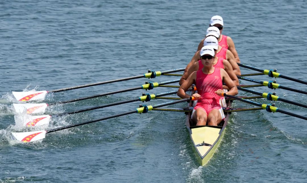 赛艇世锦赛中国队获女子四人双桨金牌
