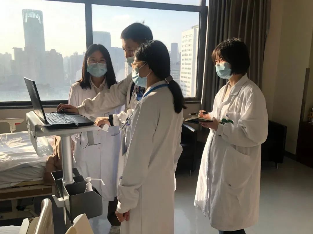 黔健之声丨“医疗卫生援黔专家团”入黔帮扶 增进黔中大地百姓健康福祉