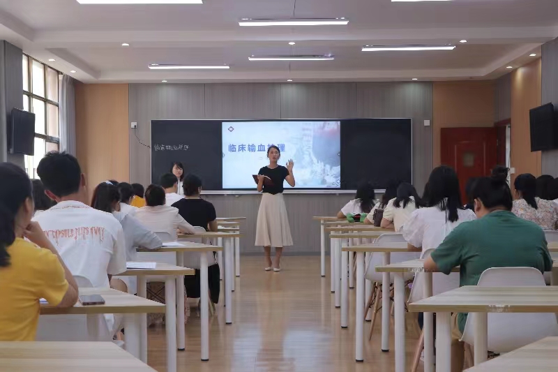 改变“表演课”之貌，发挥“公开课”之能 ！贵阳市华希医药健康职业学校开展别样公开课！