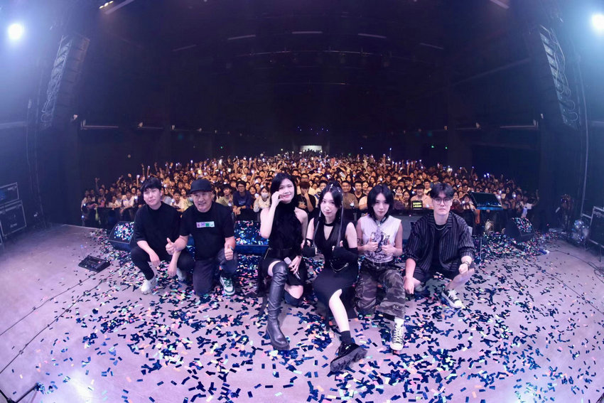 蓝心羽2023全国巡演蓝共赴音乐的浪漫