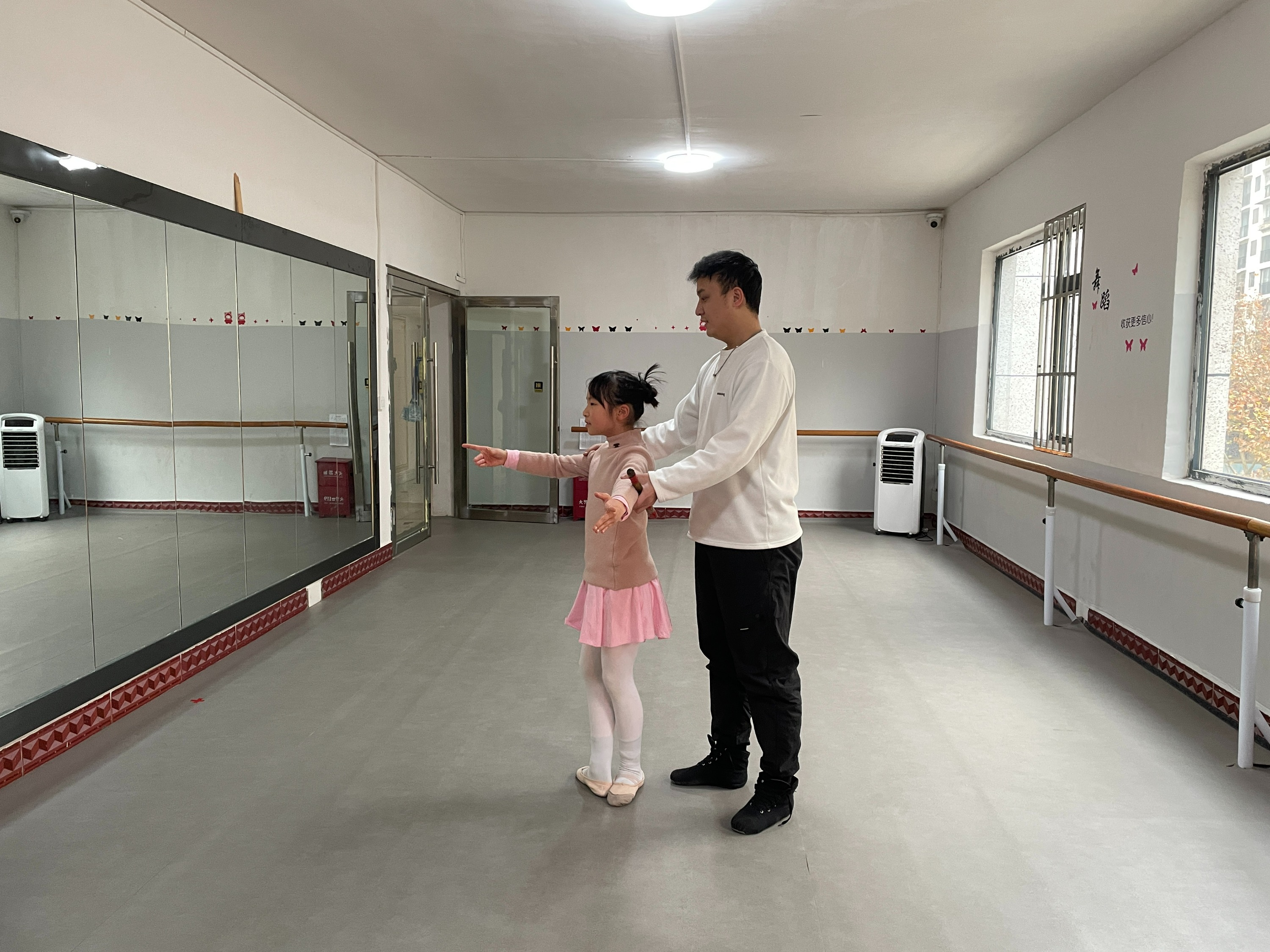 雷州舞蹈培训班（雷州市舞蹈培训中心

）《雷州舞蹈培训班在哪里》