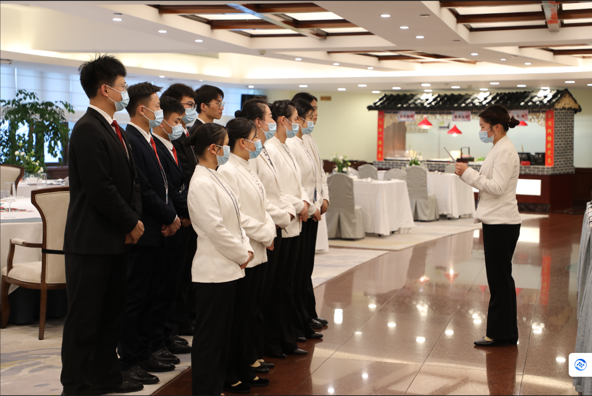 故事之声关注两会接待专业专注暖心服务用心用情贵州酒店管理集团