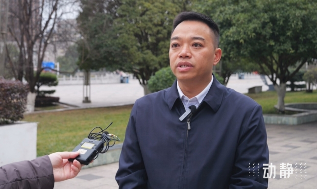 钟山区区委常委,副区长 颜绍军钟山区区委常委,副区长颜绍军表示,钟山