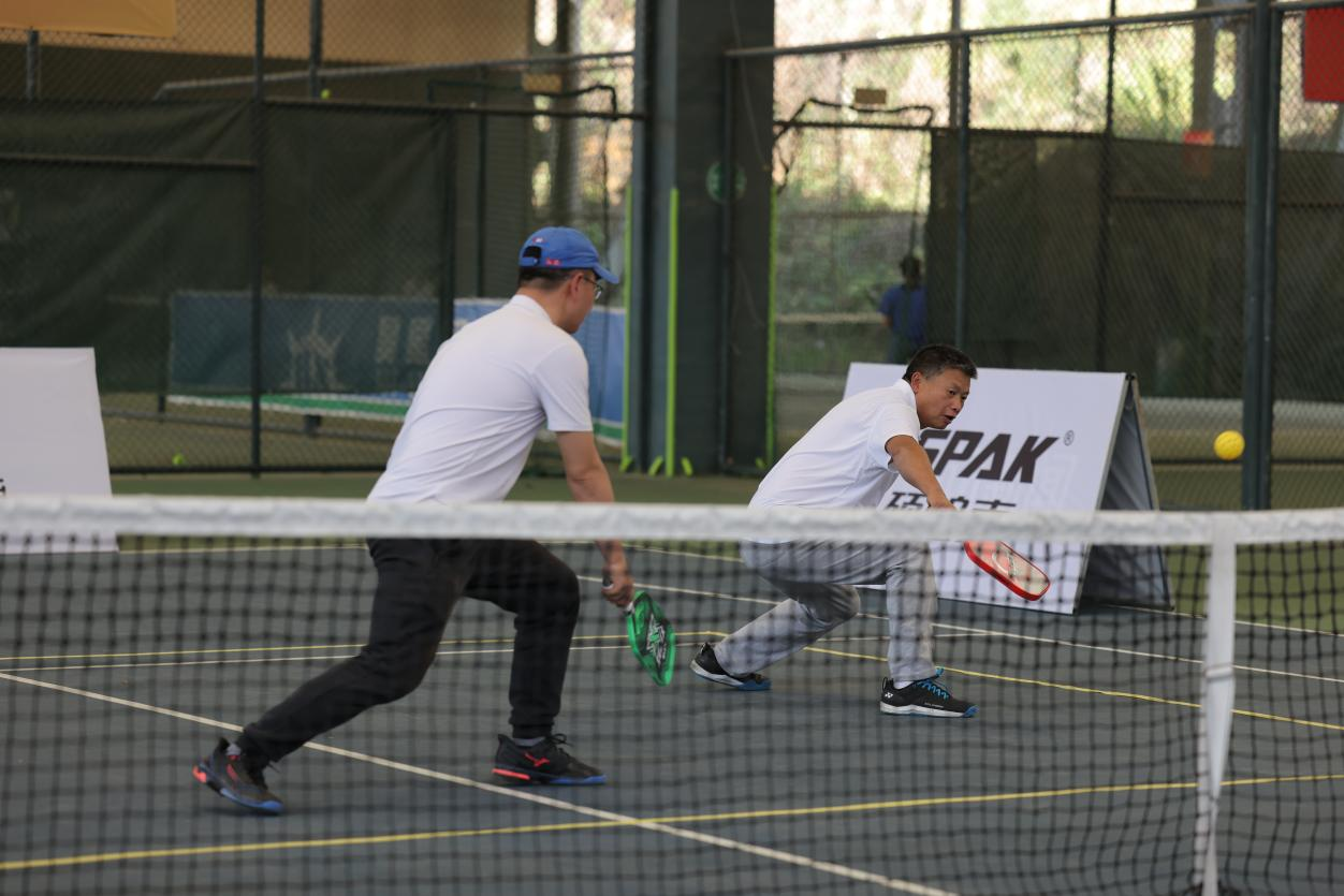 贵州省2024年网球邀请赛暨贵阳市第19届家庭杯网球赛开赛