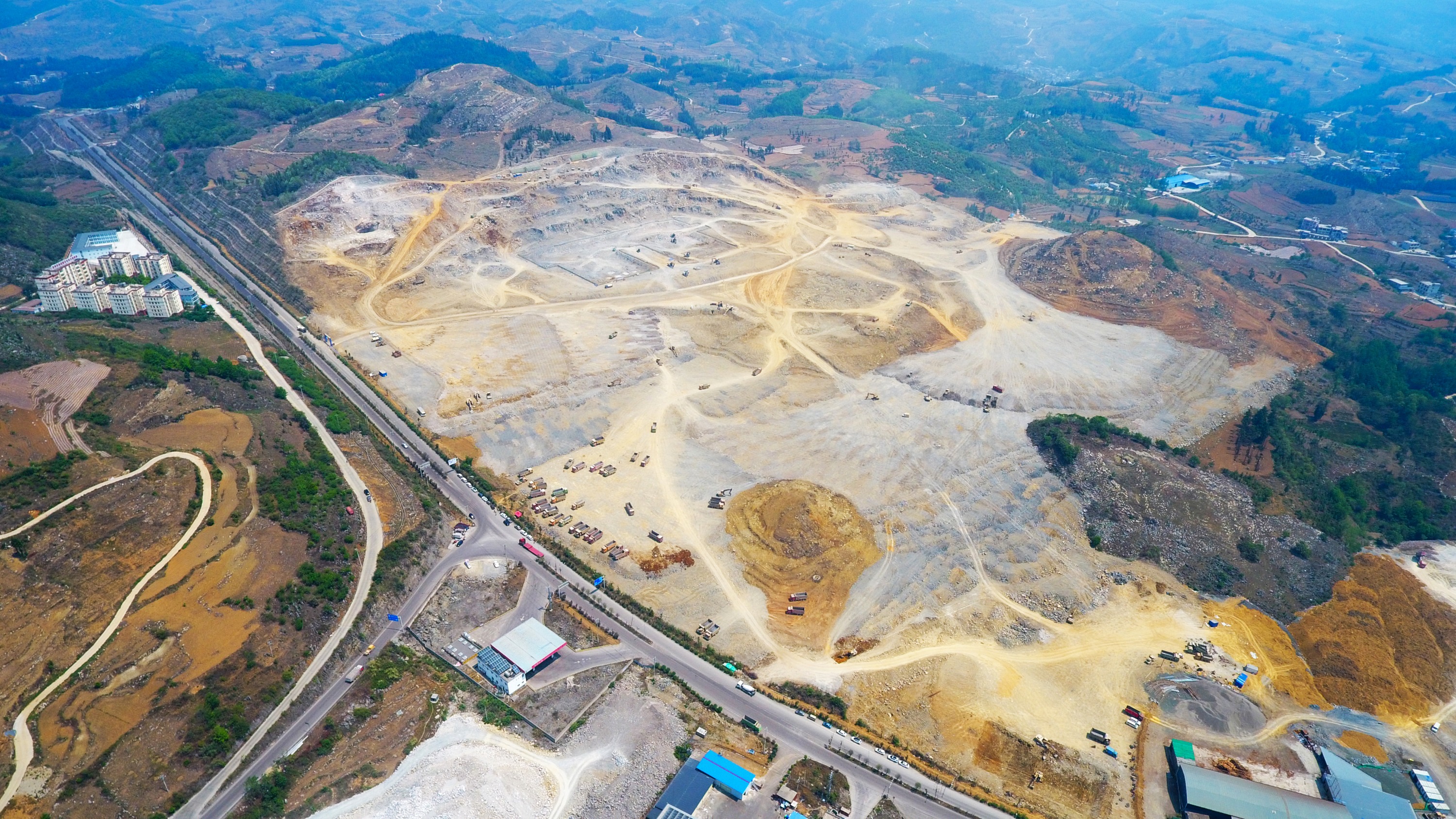 总投资5507亿元贵州盘南2660mw低热值煤资源综合利用发电项目建设如火