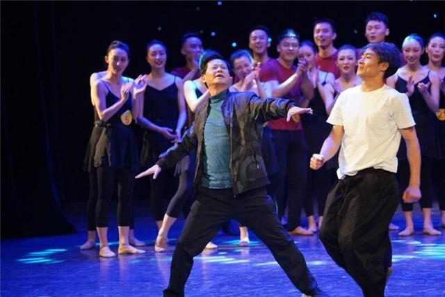 "秀美花溪·溪山听见"艺术人生@沈毅:不负时代阔步舞 踏歌行路绘江山