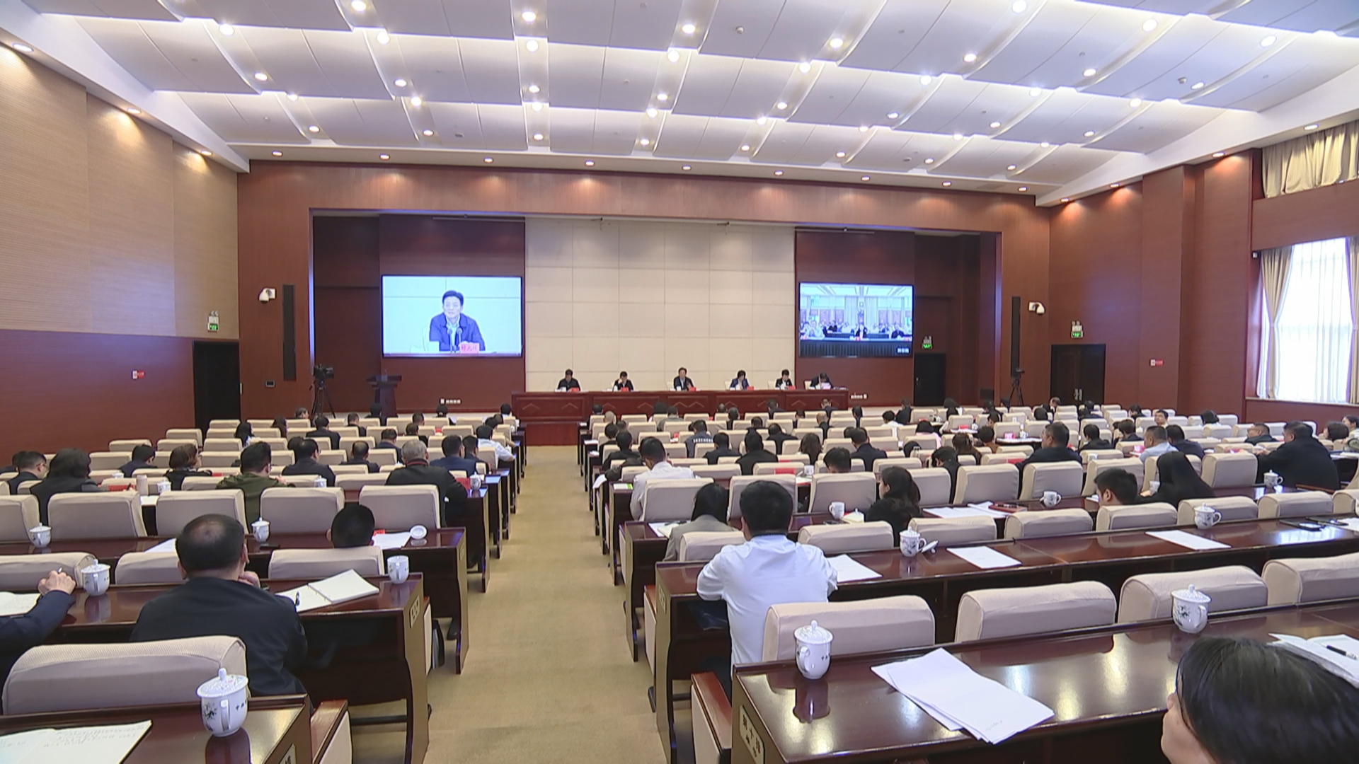 贵州新闻联播丨全省高校毕业生等青年就业创业工作视频会议召开