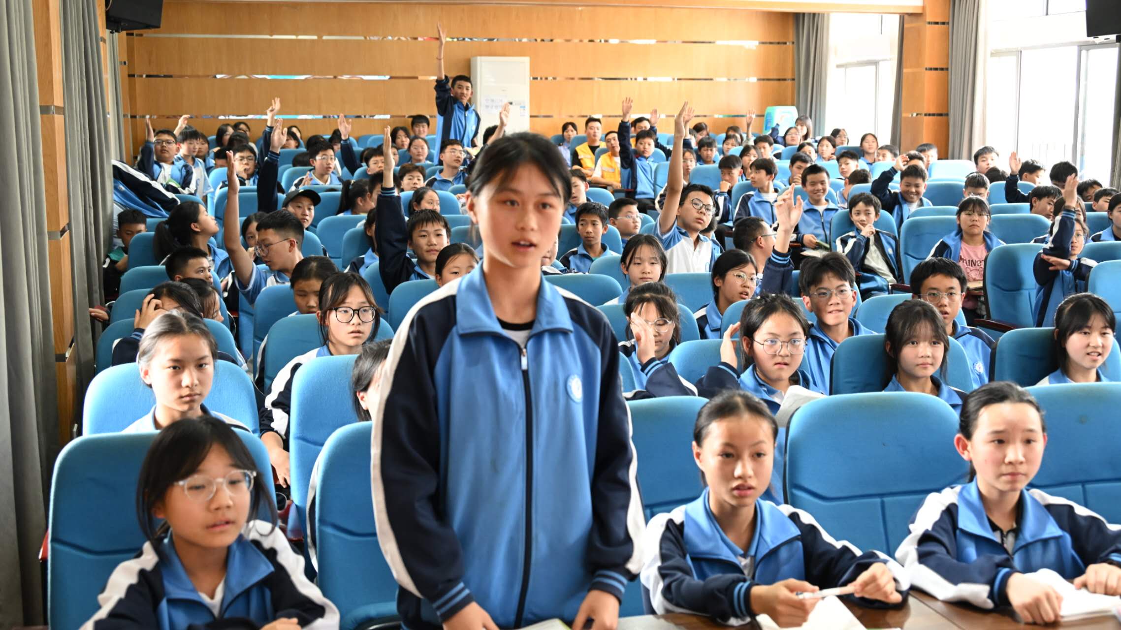 贵阳市田家炳中学图片