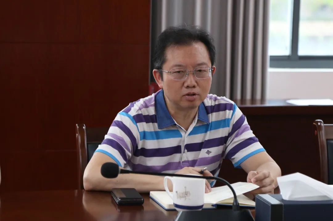 余庆县人民法院丨 召开2024年新录用公务员任前廉政谈话
