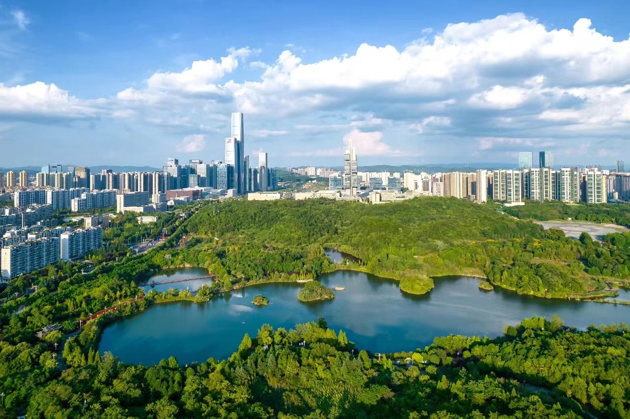 贵阳市观山湖区任免4名副区长