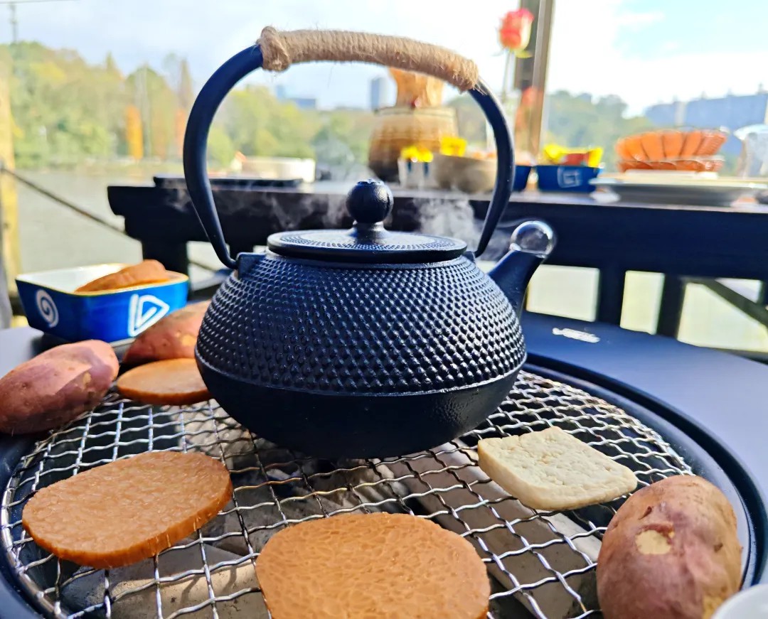 来贵州，围炉煮茶，品味贵州冬日的诗意