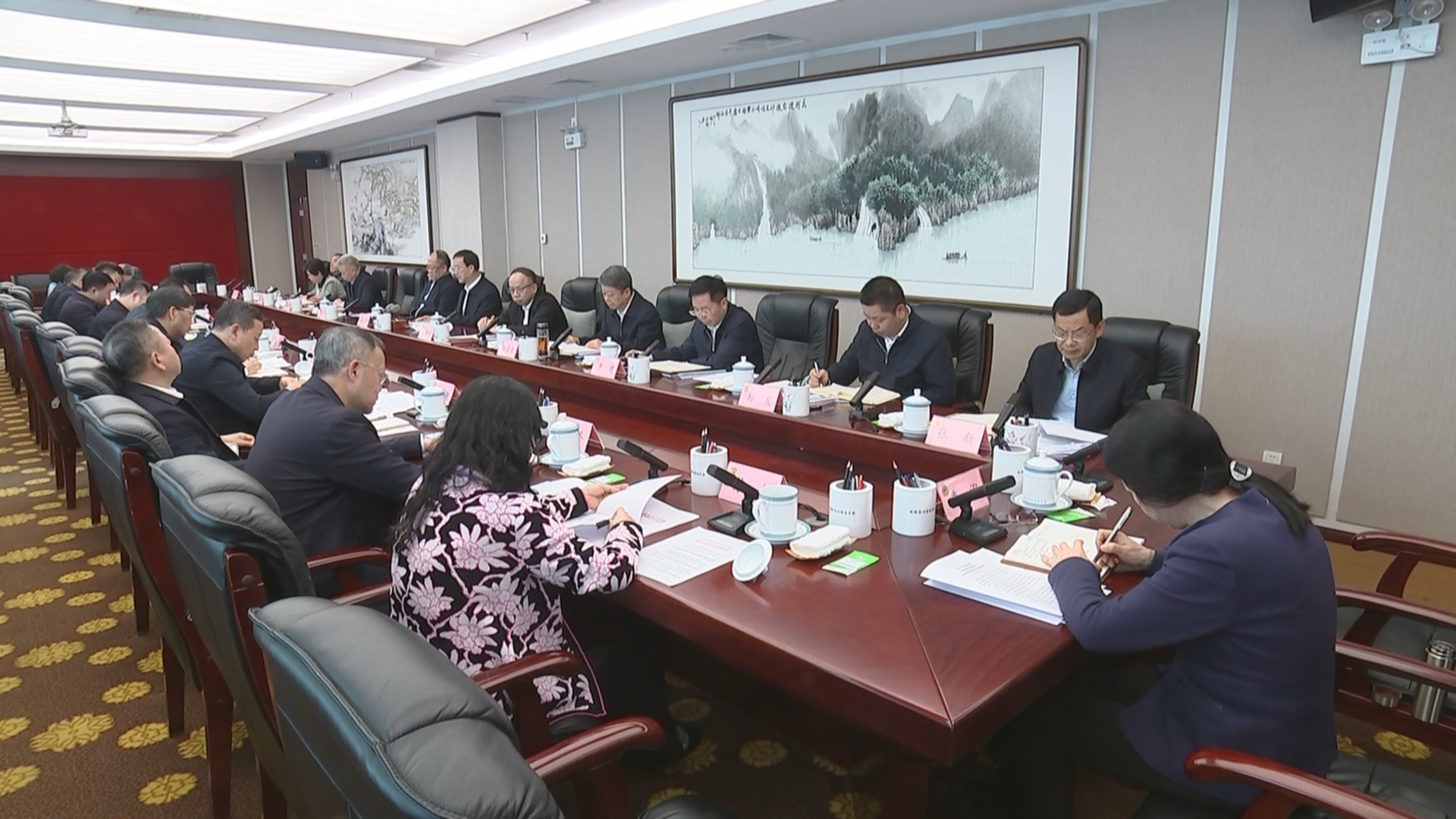 贵州新闻联播丨【牢记嘱托 展现新风采】省政协党组召开扩大会议 学习贯彻习近平总书记在贵州考察时的重要讲话精神