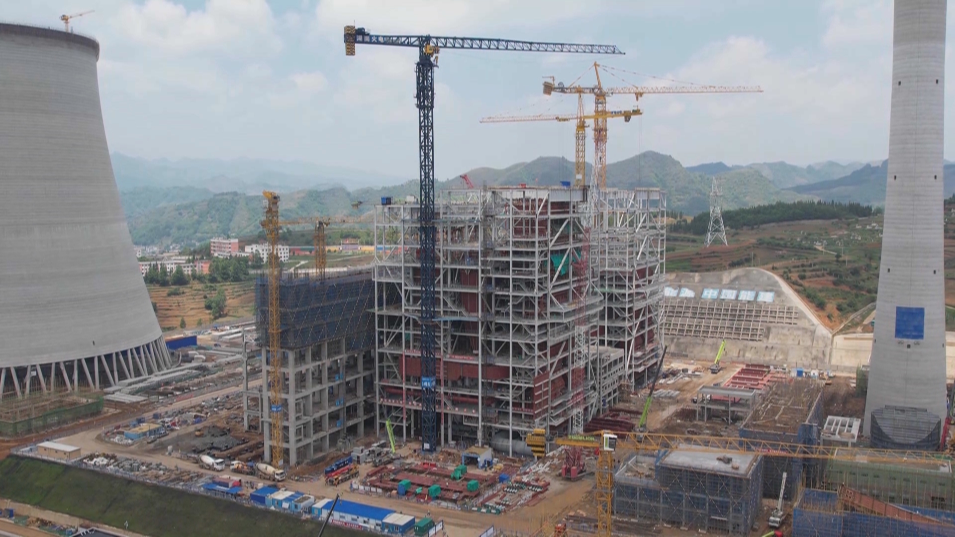 贵州新闻联播丨各地重大工业项目建设提速推进 确保目标达成