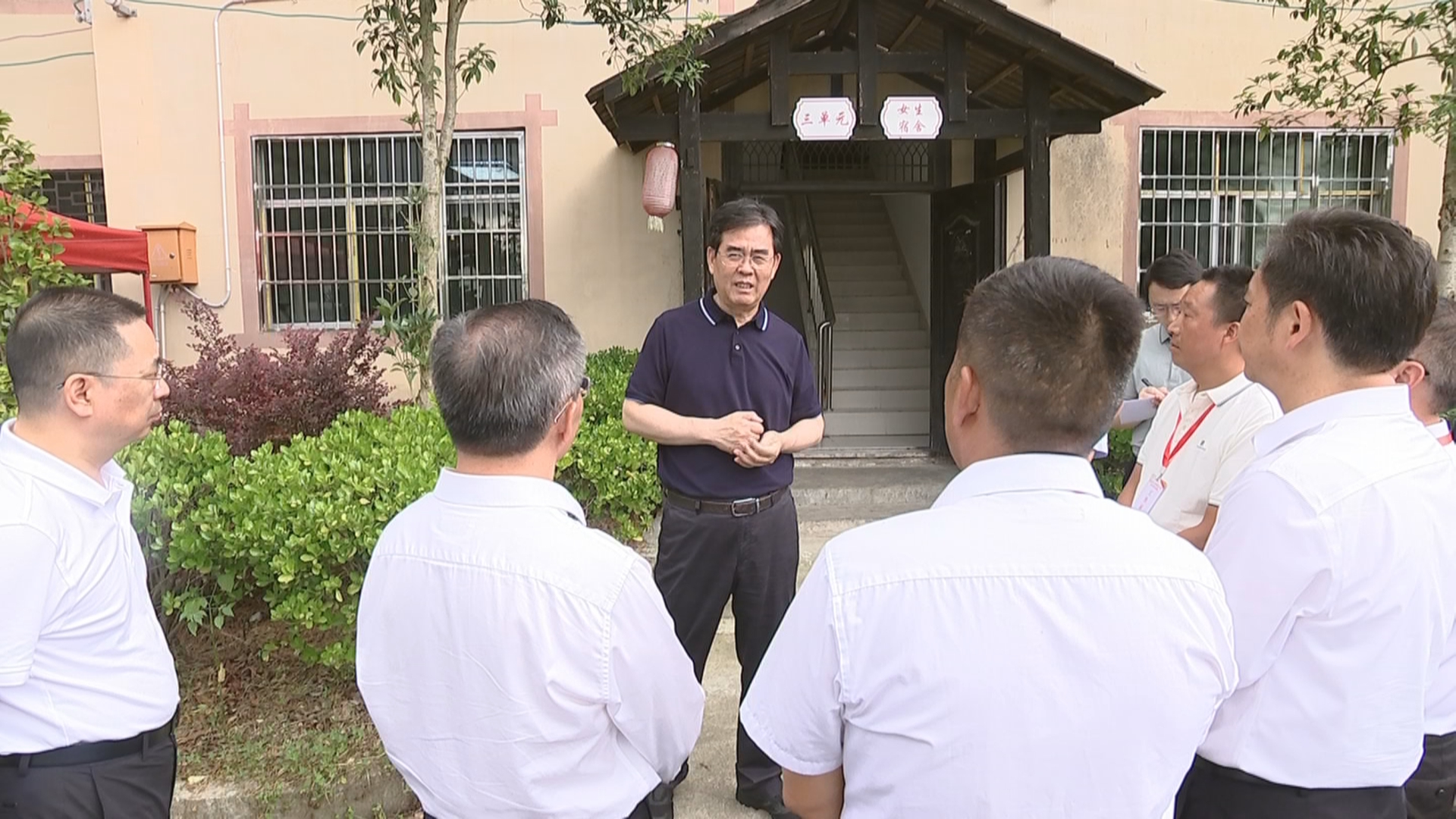 贵州新闻联播丨李炳军在贵阳市修文县调研时强调 创新经营管理推动农文旅深度融合 以产业振兴推动乡村全面振兴
