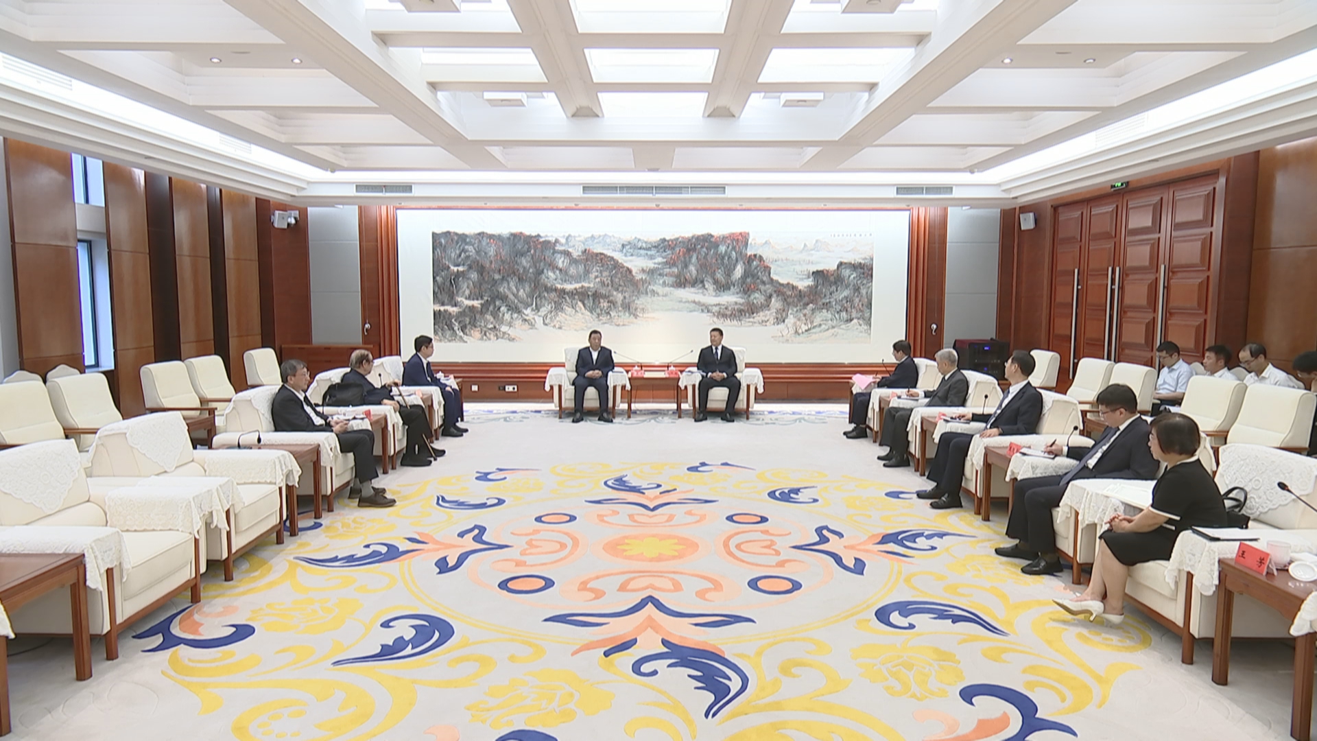 贵州新闻联播｜马汉成会见出席第二届阳明心学论坛部分嘉宾