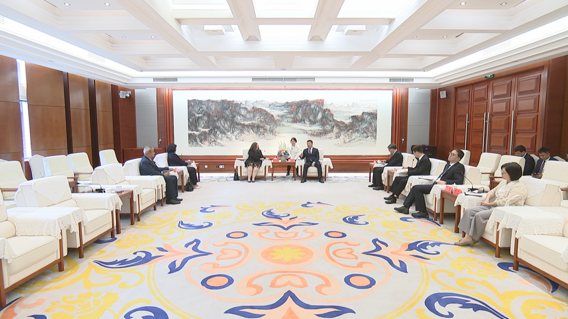 贵州新闻联播丨马汉成会见古巴国家和政府干部高等学院代表团