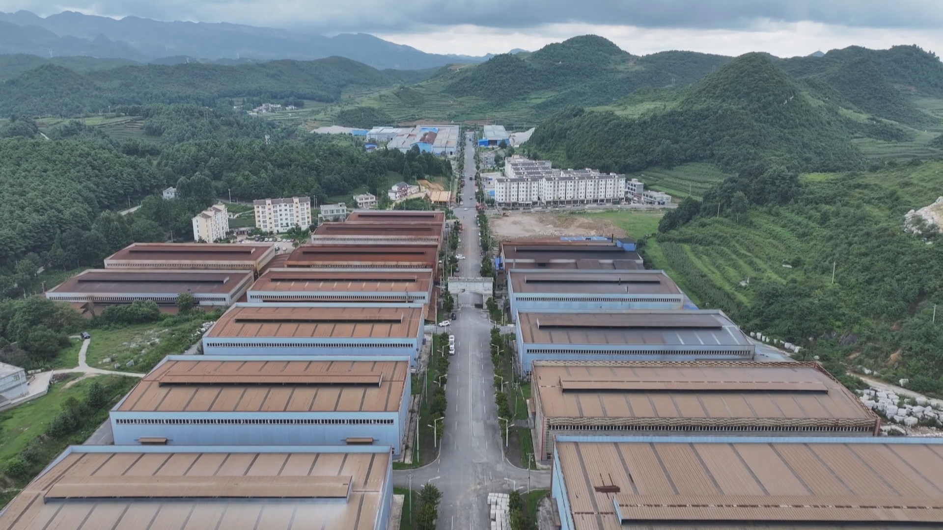 贵州新闻联播丨各地持续优化营商环境 夯实发展基础