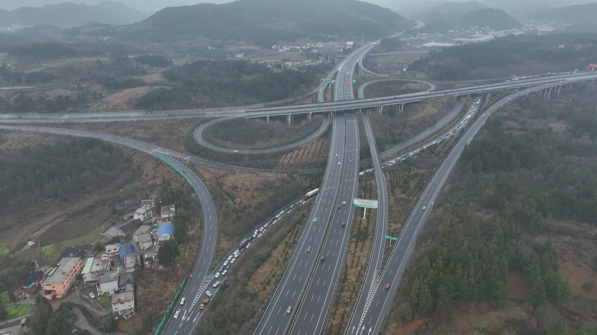 贵州新闻联播｜走街串巷看发展 说说贵州这五年的民生变化