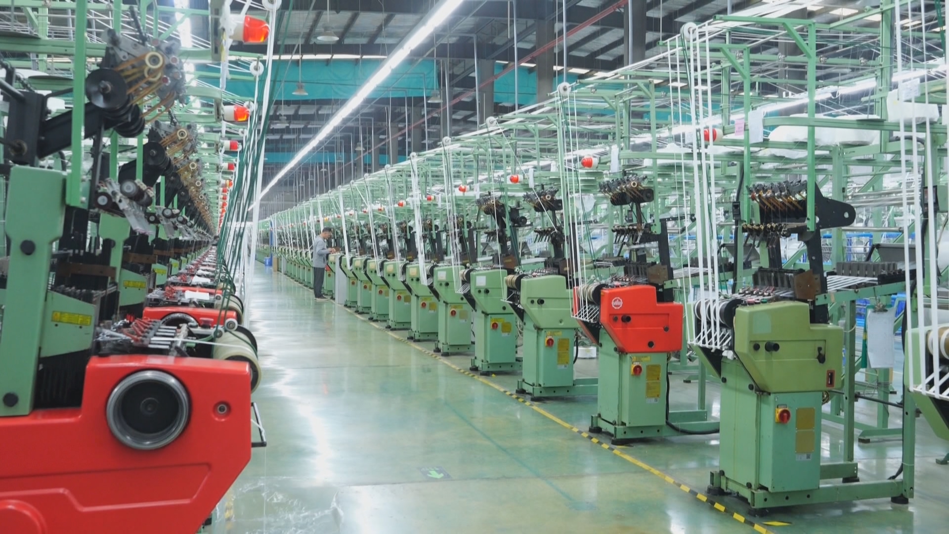 贵州新闻联播丨一根丝线如何织出百亿级产业？