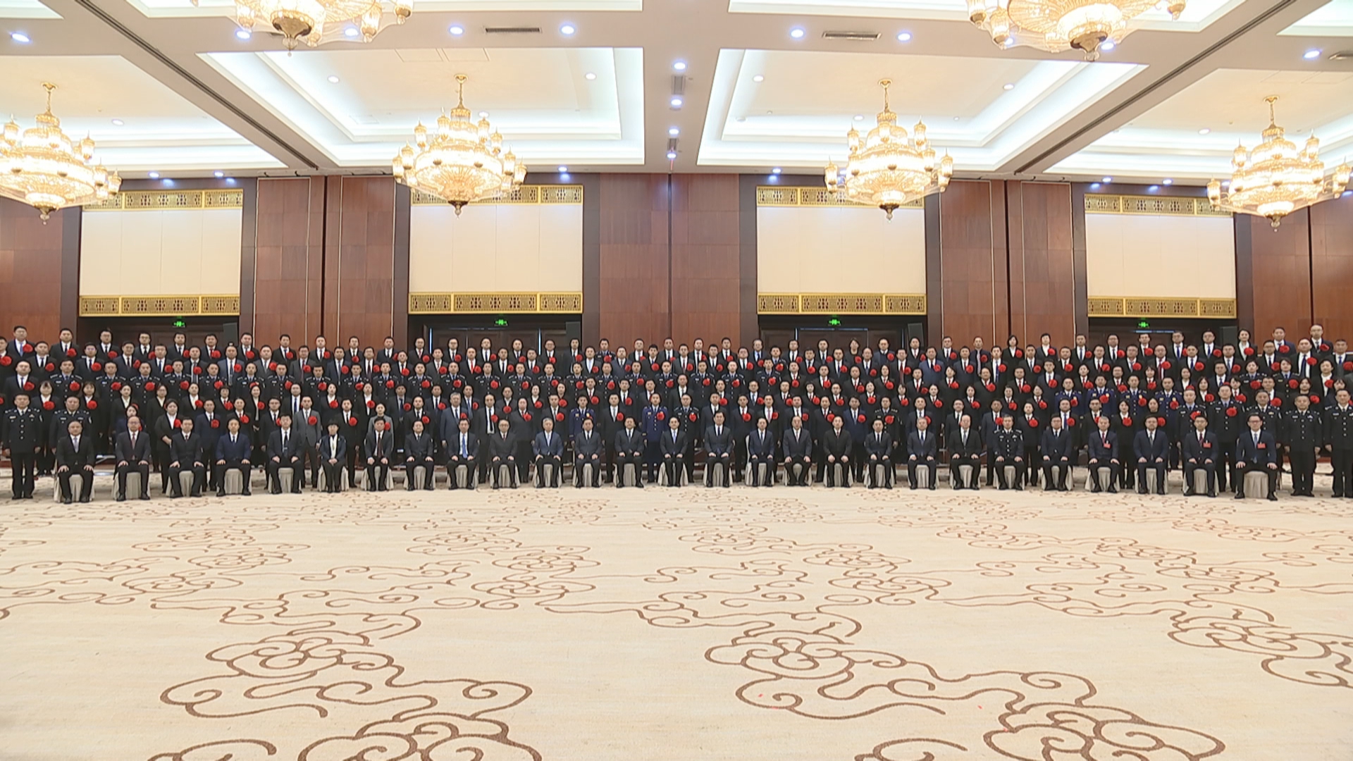 贵州新闻联播丨徐麟李炳军会见平安贵州建设受表彰代表