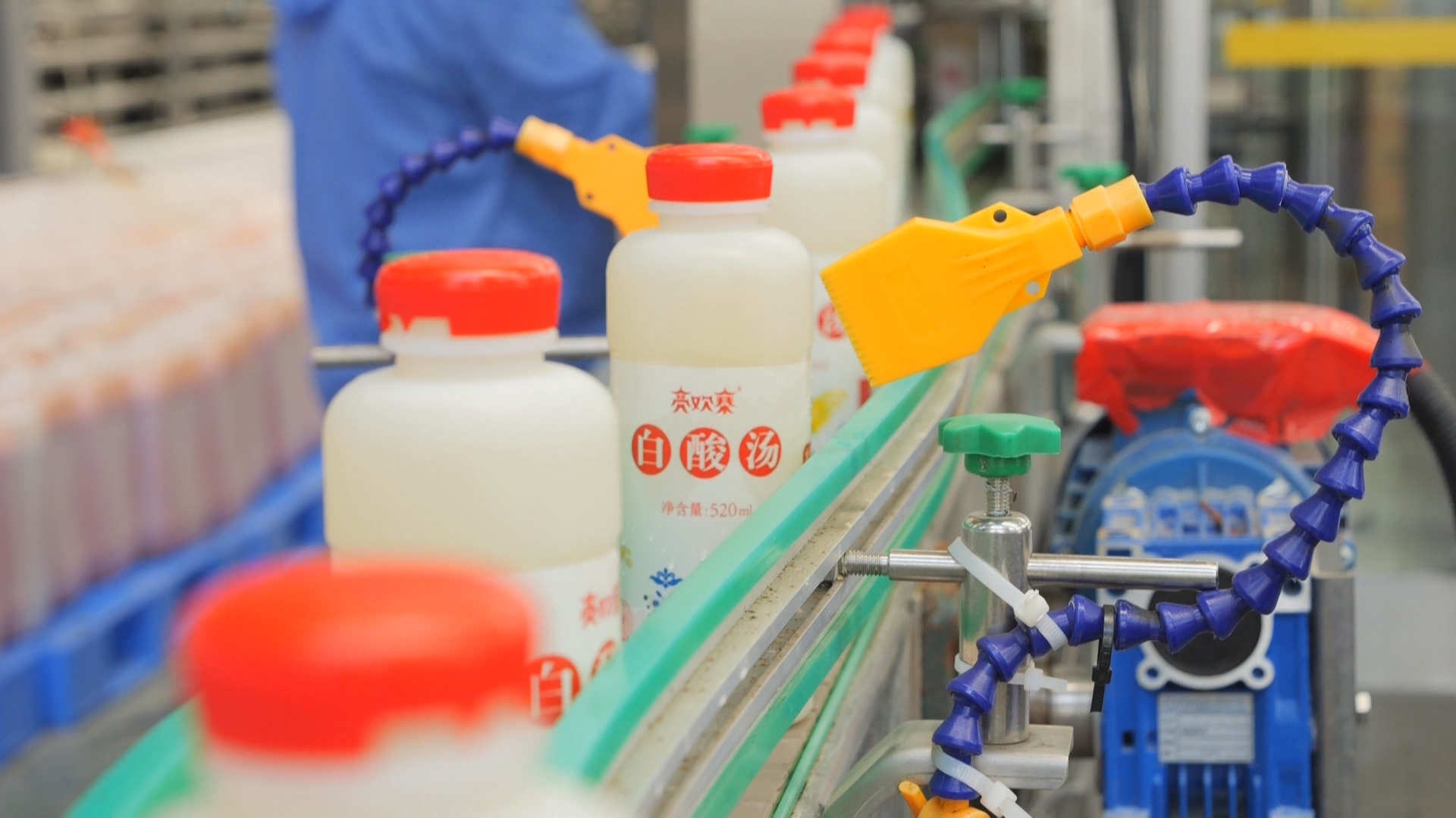 贵州新闻联播丨从地方风味到经济引擎 今年前10月“凯里酸汤”产值近62亿元