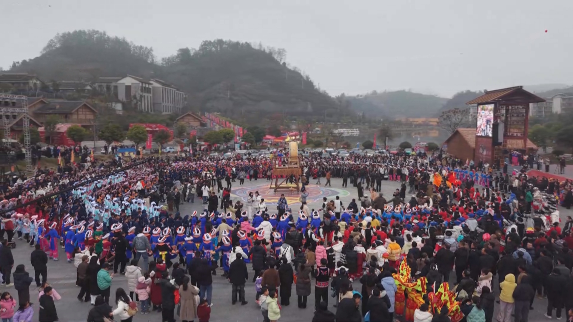 贵州新闻联播丨在大山里“舞”出新生