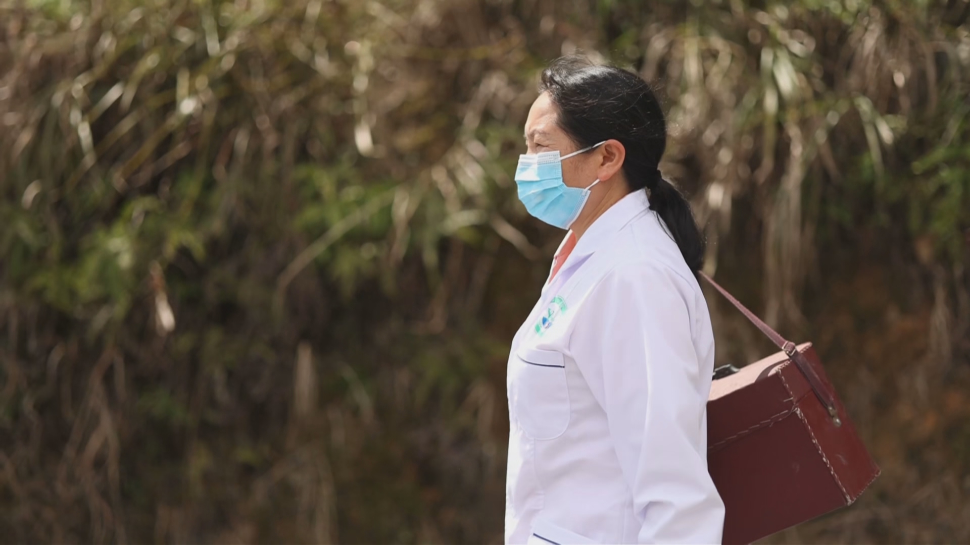 贵州新闻联播丨【新时代的贵州人】罗海香：40年坚守 让乡亲们更有“医靠”