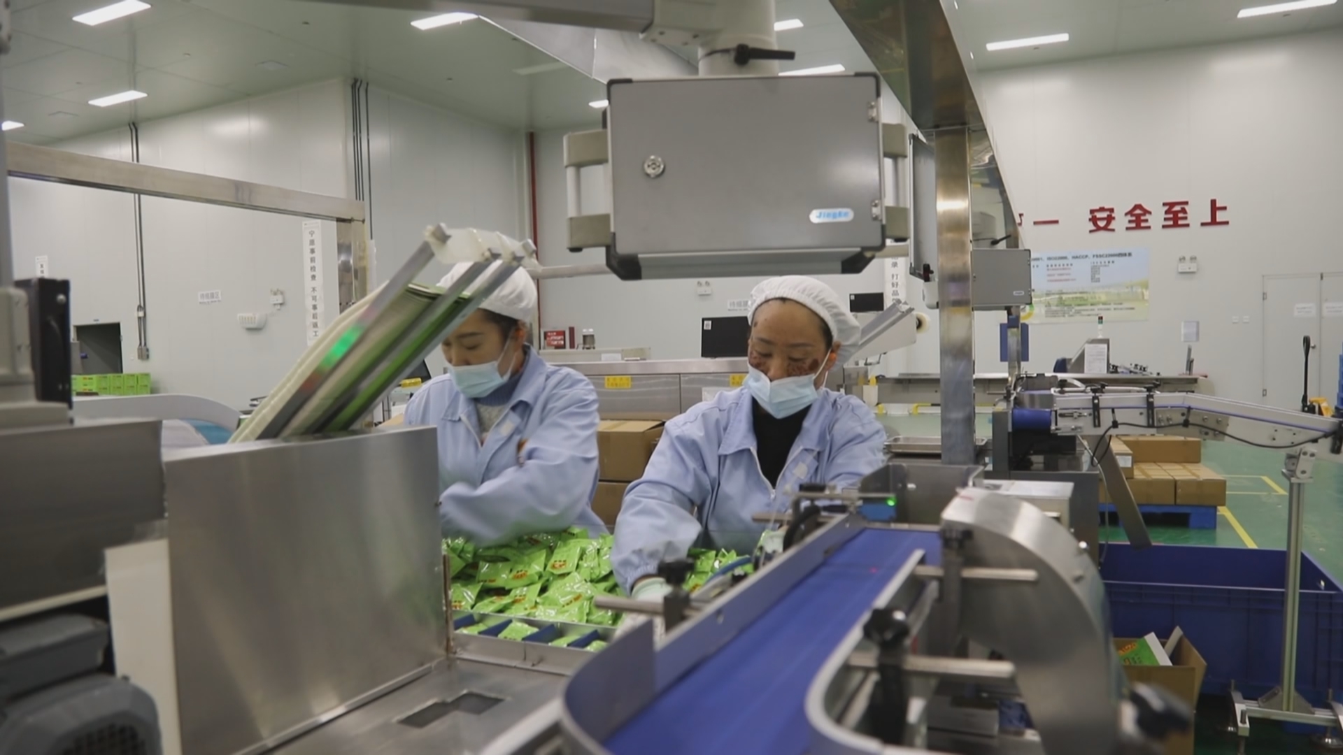 贵州新闻联播丨赶进度 抢订单 多地企业假期不停工