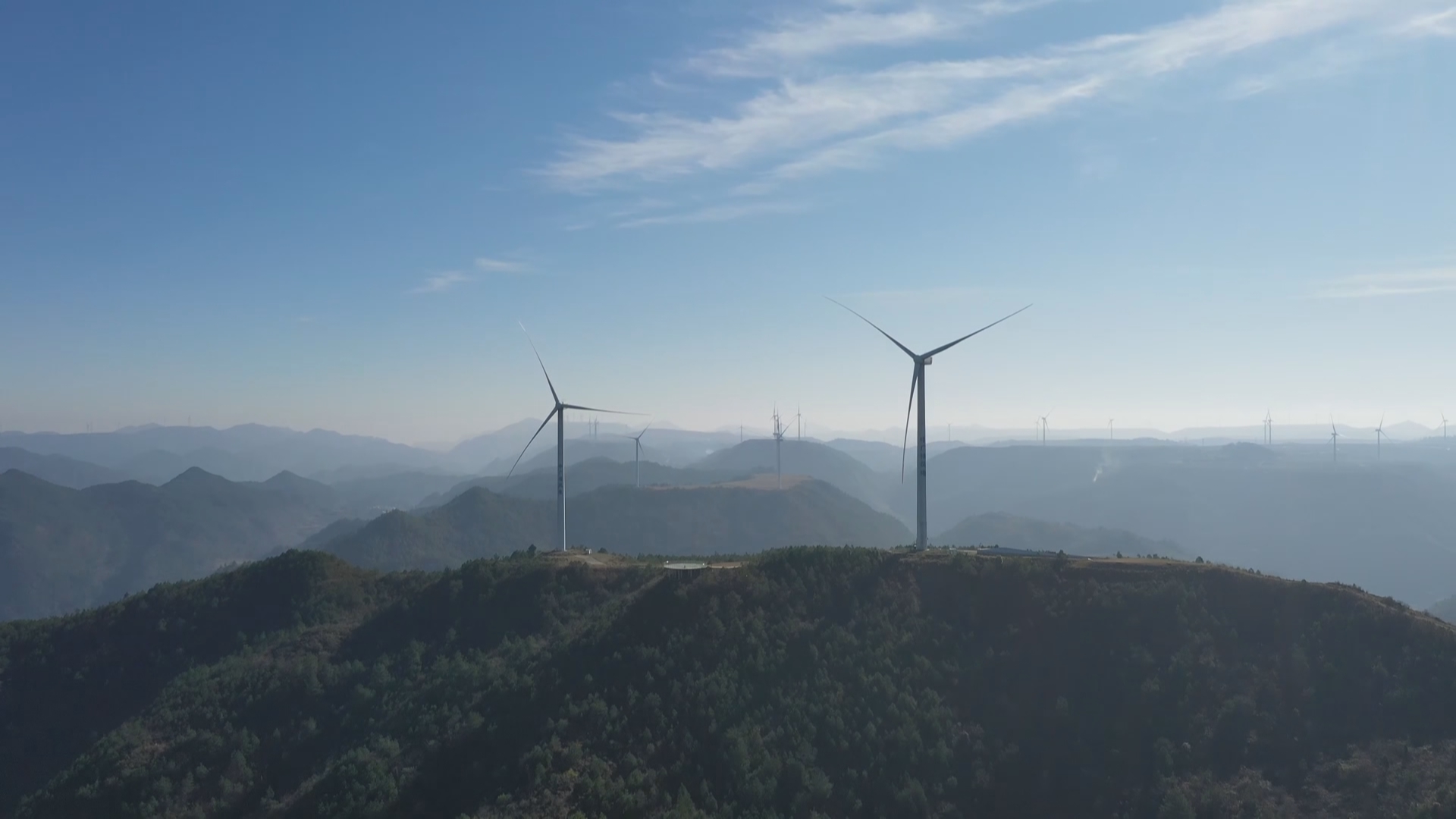 贵州新闻联播丨引项目 优服务 助推新兴产业聚链成群