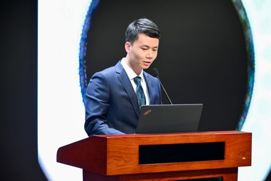 d6e67e0fa1bd925c2f92cba9c68abb33