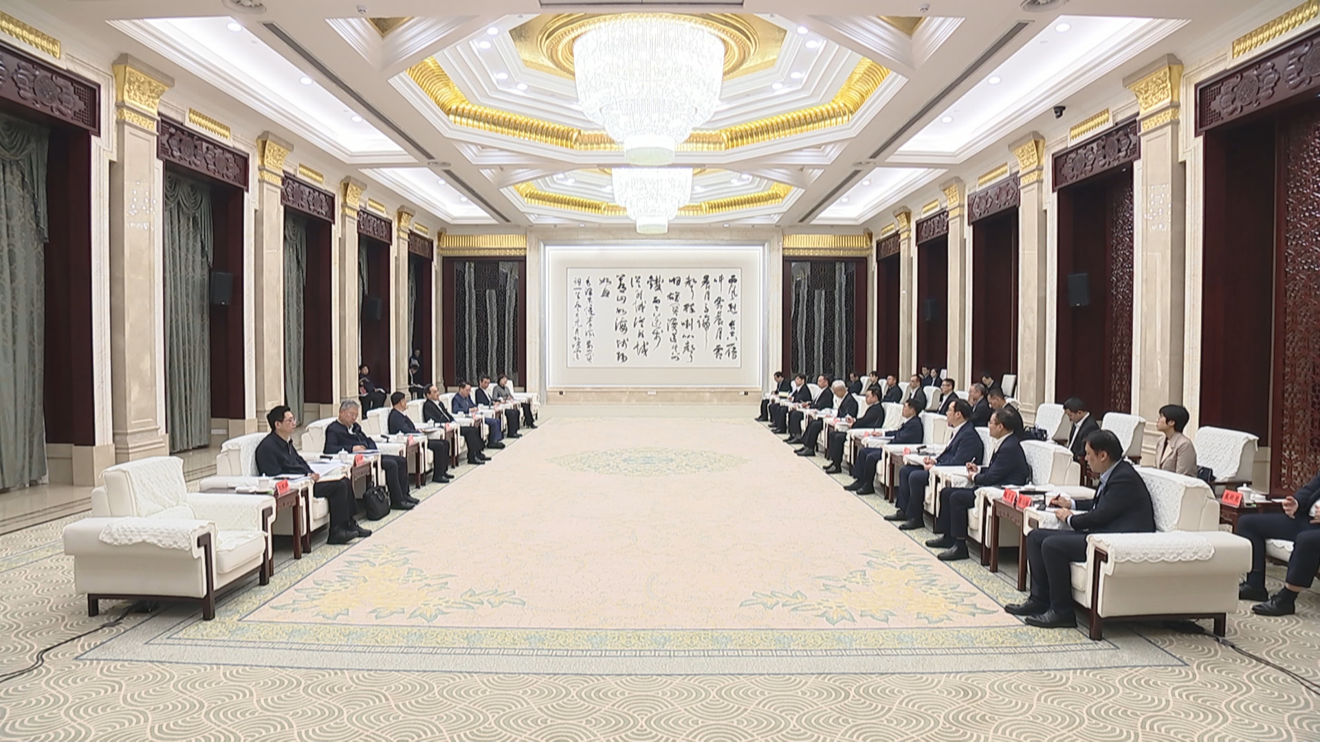 贵州新闻联播丨徐麟会见中组部团中央来黔博士服务团成员