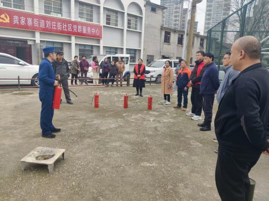 609a1adebeb48ab14914e120df99586