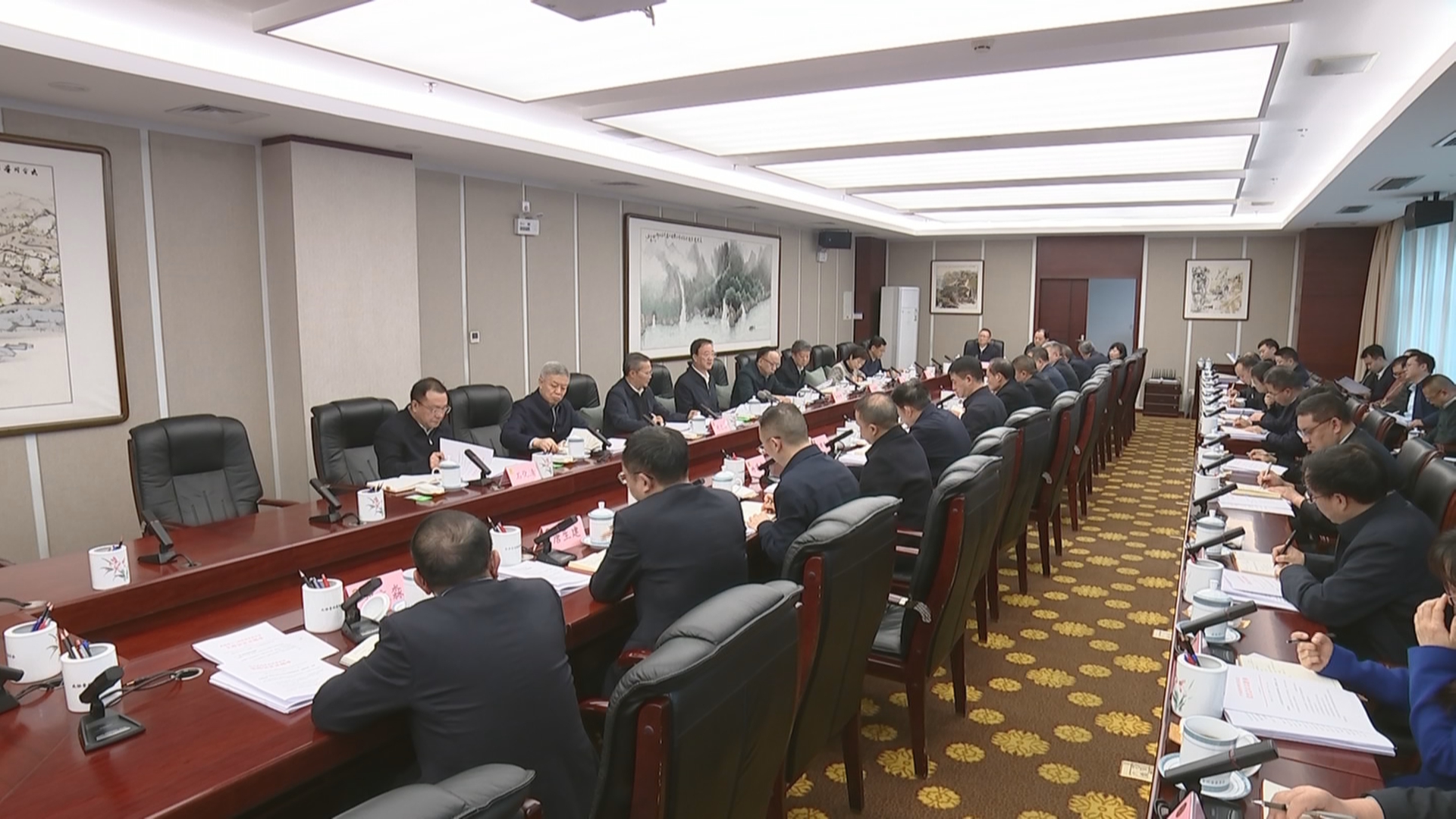 贵州新闻联播丨省政协党组召开扩大会议 学习贯彻习近平总书记近期重要讲话精神