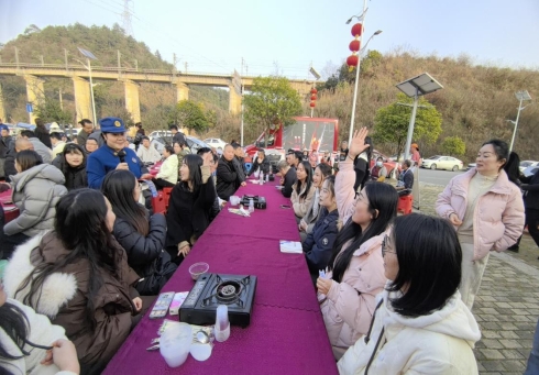 331860be7b0ef341c4b7f2aebe0e679a