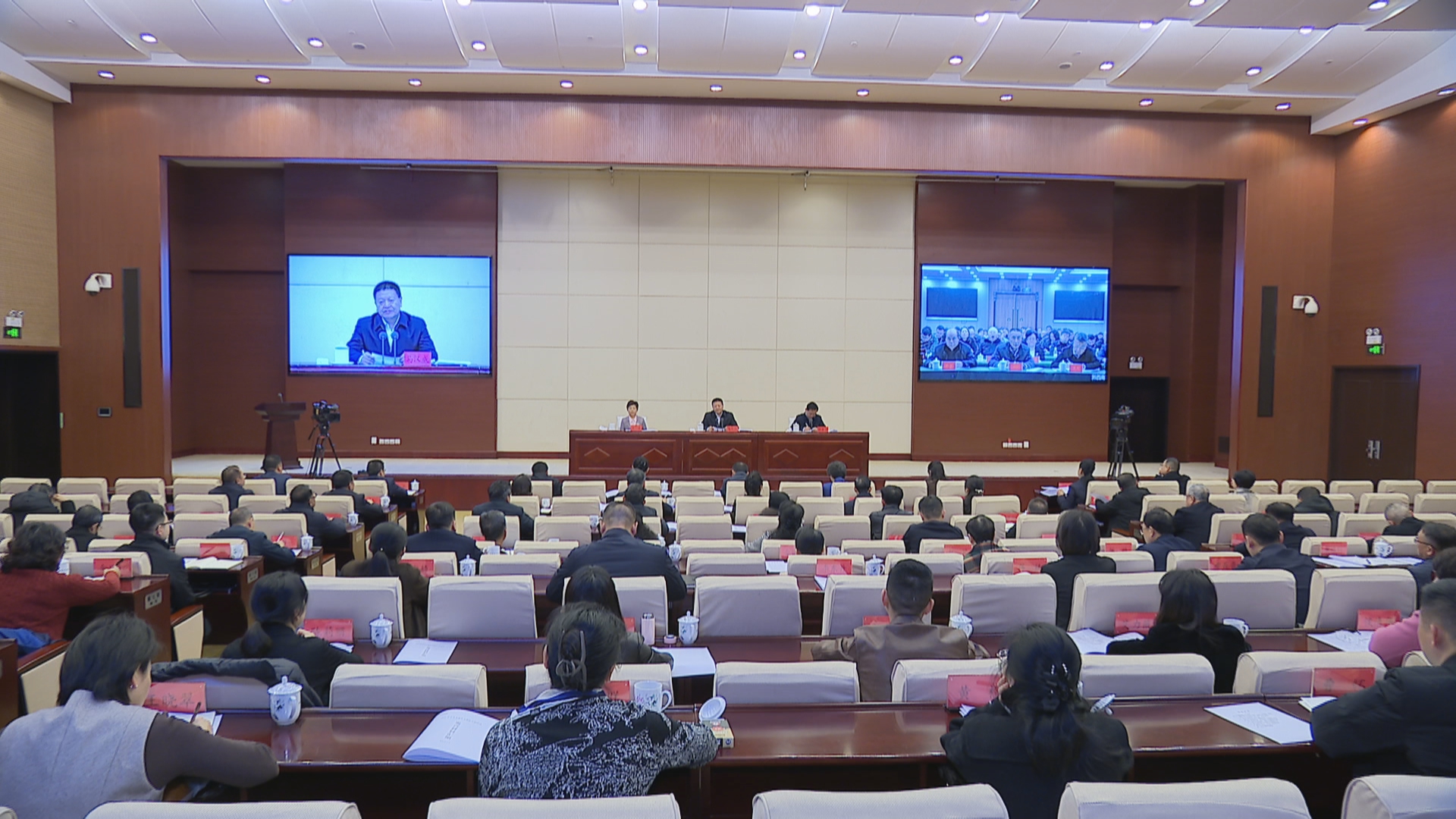 贵州新闻联播丨全省未成年人保护工作会议召开