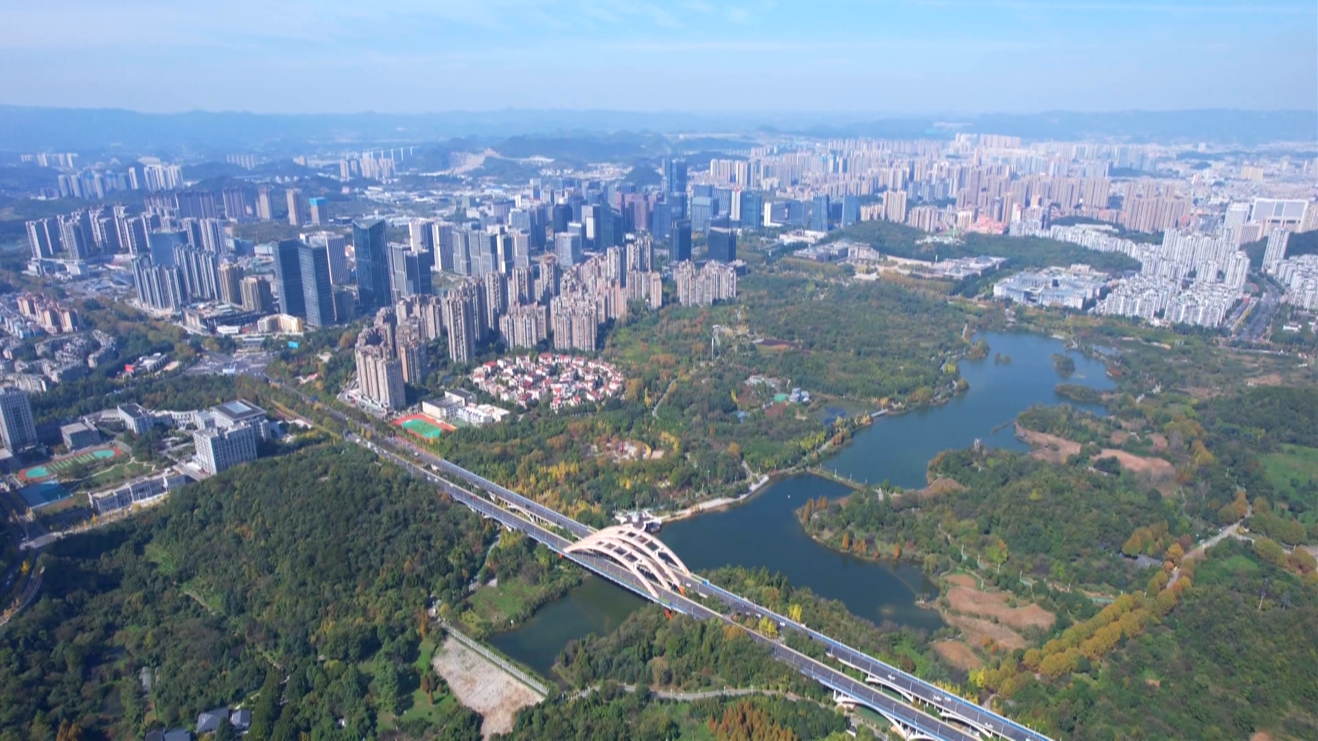 贵州新闻联播丨贵州出台14条政策支持商贸服务业发展