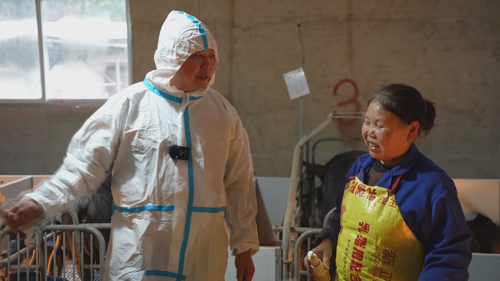 贵州新闻联播丨【我从基层来】全国人大代表郑培坤：返乡养猪兴产业 带领村民共走致富路