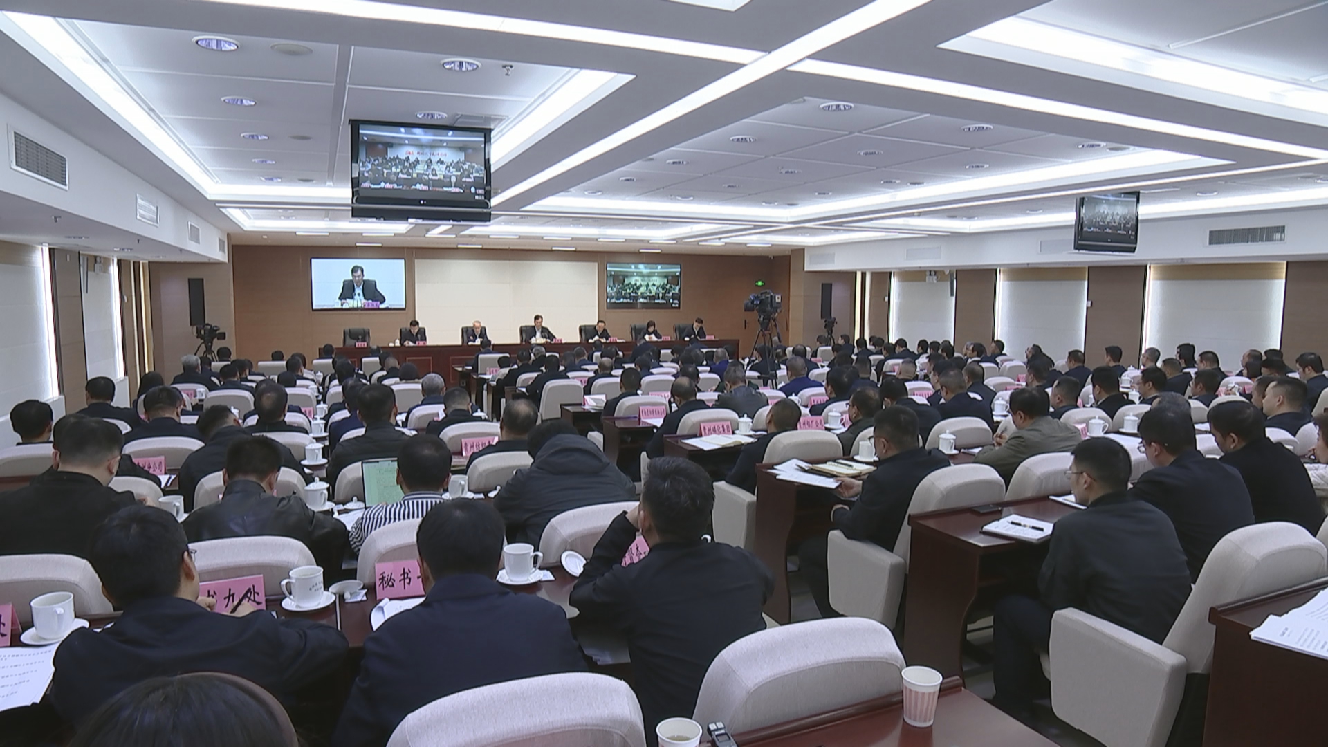 贵州新闻联播丨李炳军在全省安全生产和森林防灭火电视电话会议上强调 坚决防范遏制重特大事故和森林火灾 为“十五五”开好局起好步创造良好环境