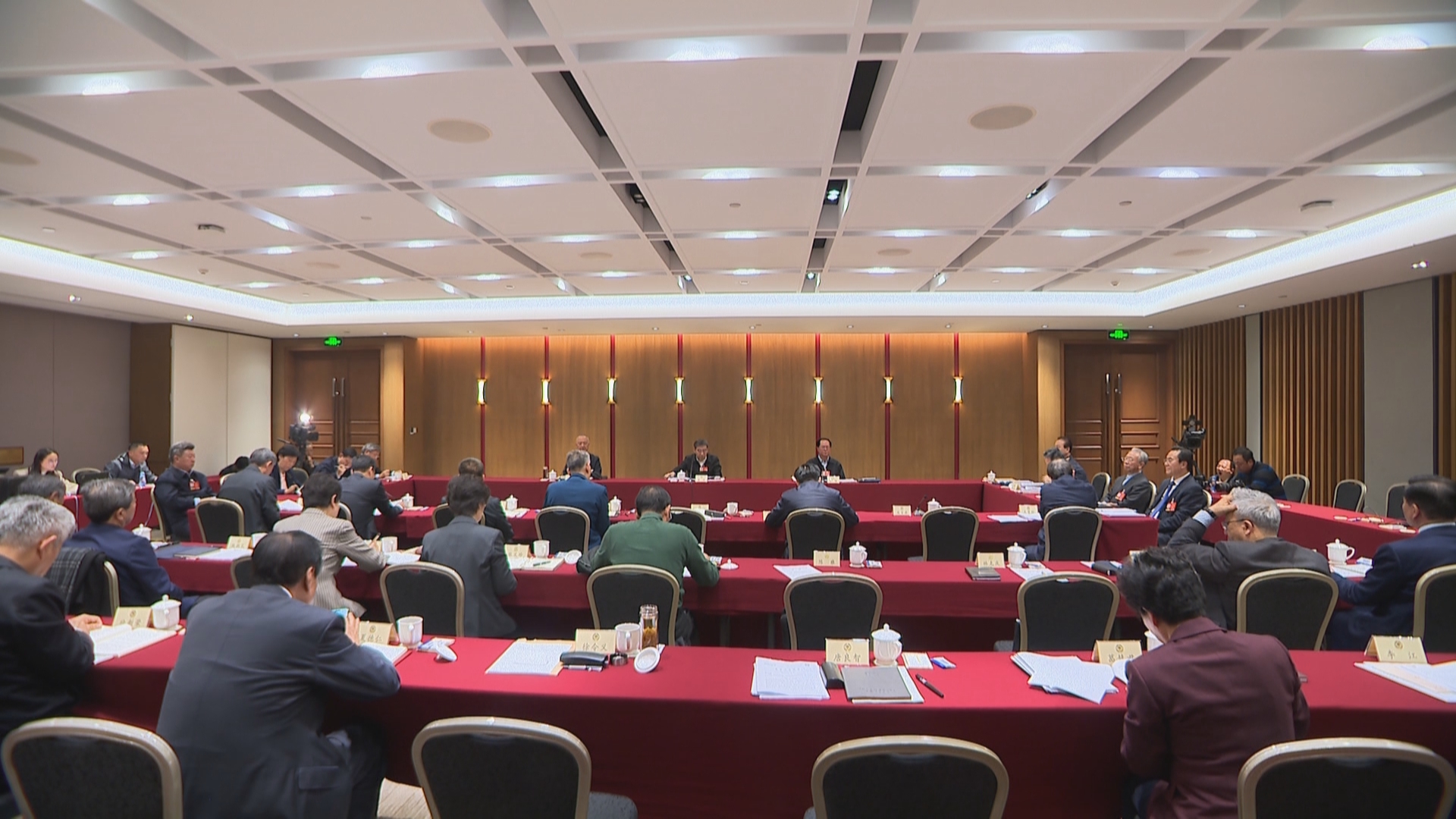 贵州新闻联播丨【锚定奋斗目标 全力开局起步•2026年全国两会特别报道】赵永清参加审议政协常委会工作报告时表示 为实现“十五五”良好开局广泛凝心聚力