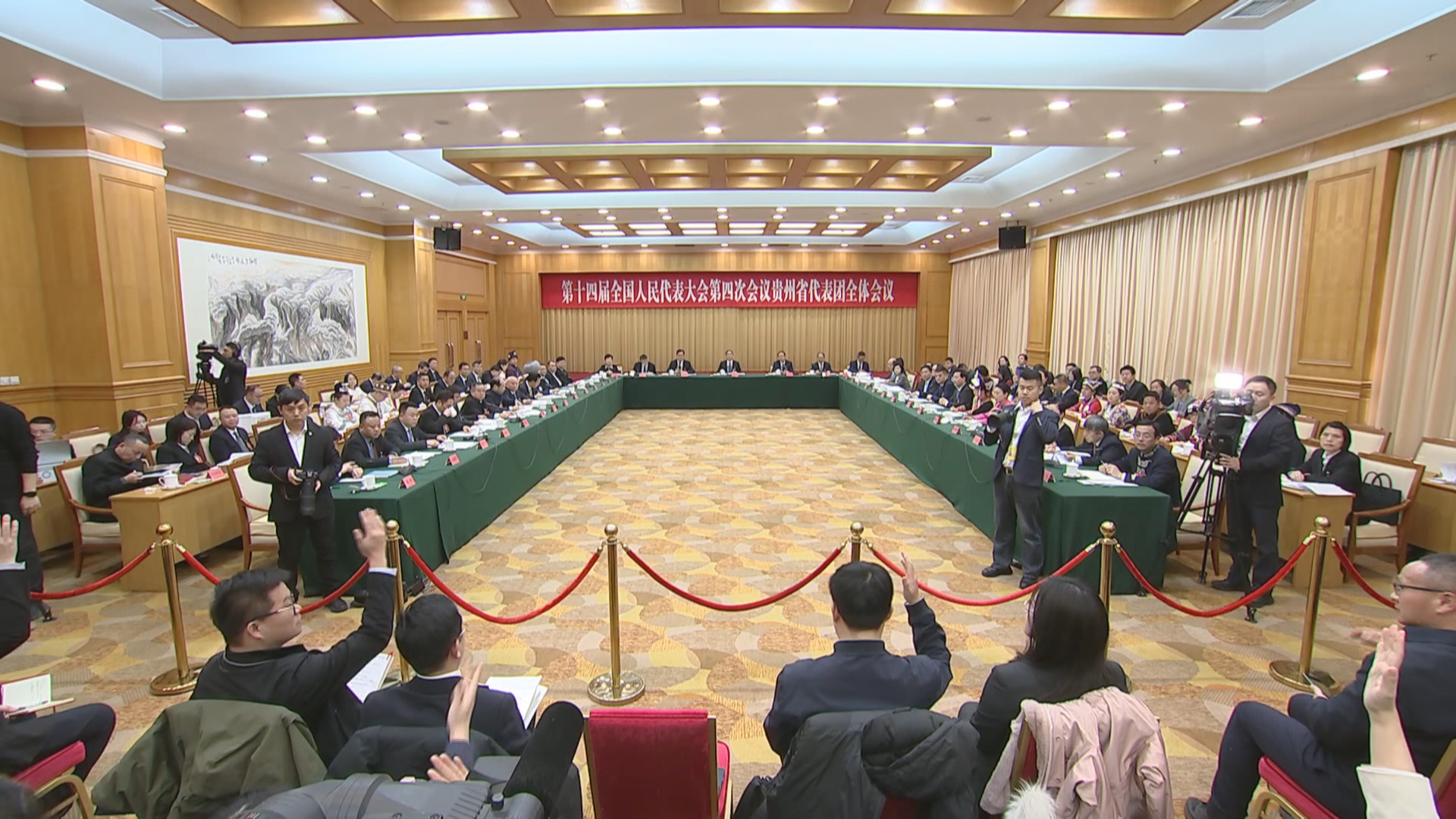 贵州新闻联播丨问答之间 贵州高质量发展的故事说给你听