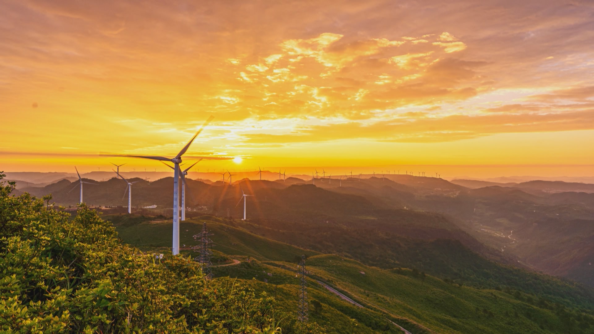贵州新闻联播｜【殷殷嘱托润黔山】牢记嘱托启新程 黔山秀水涌春潮