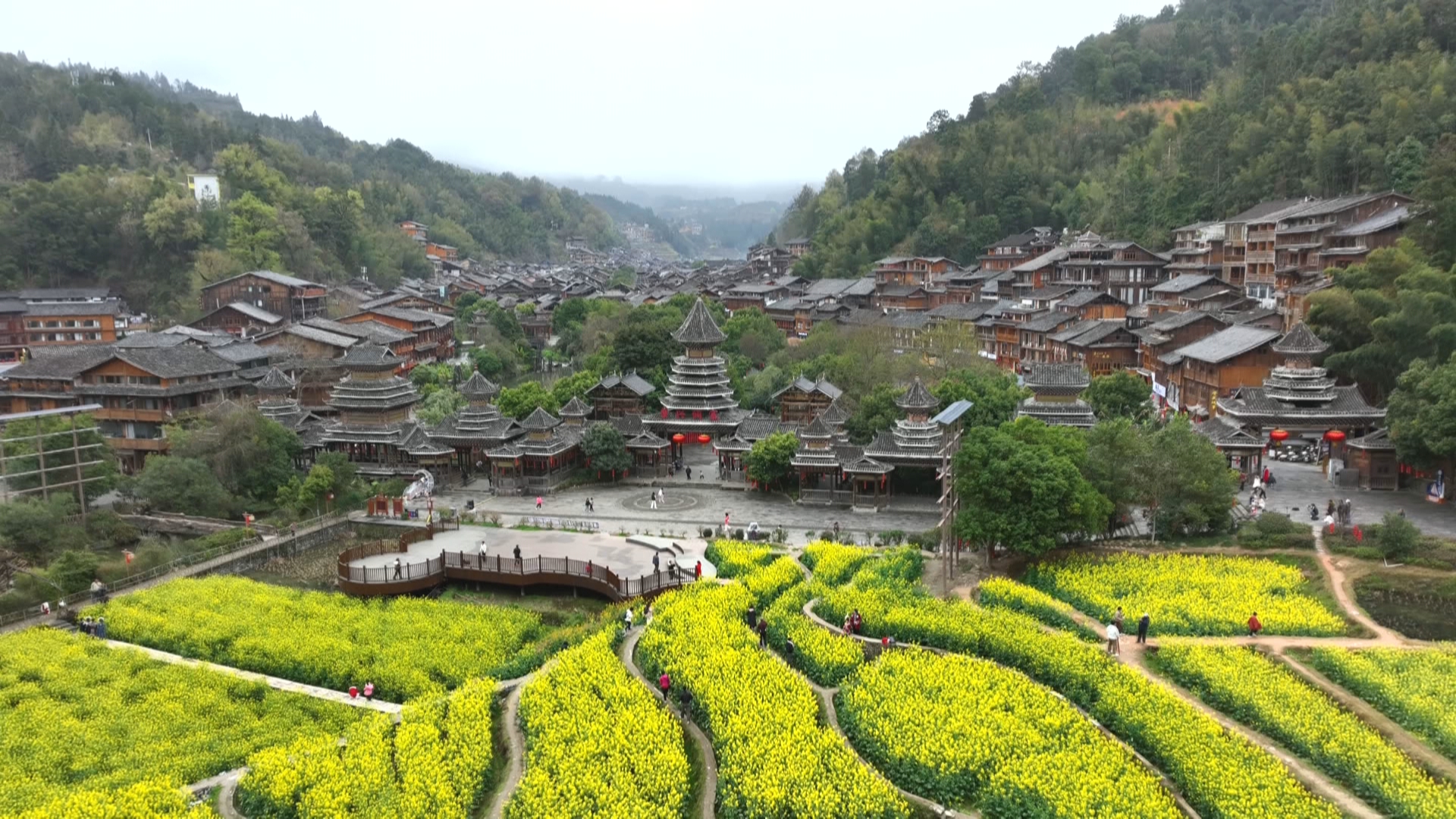 贵州新闻联播丨【殷殷嘱托润黔山•感恩奋进一年间】点点滴滴总关情 最是春雨润无声 文化传薪火侗寨气象新