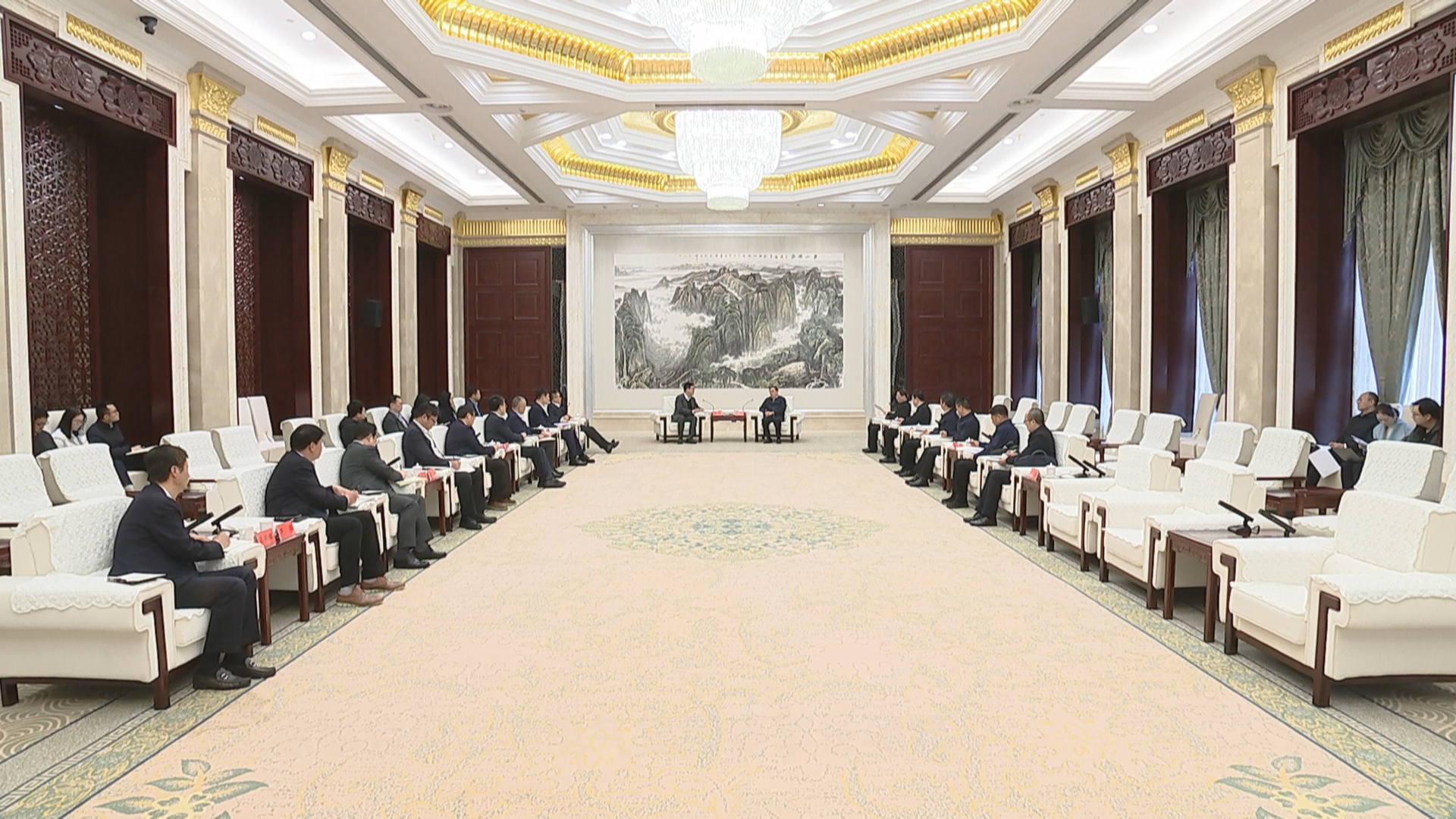 贵州新闻联播丨徐麟会见上海电气集团董事长吴磊