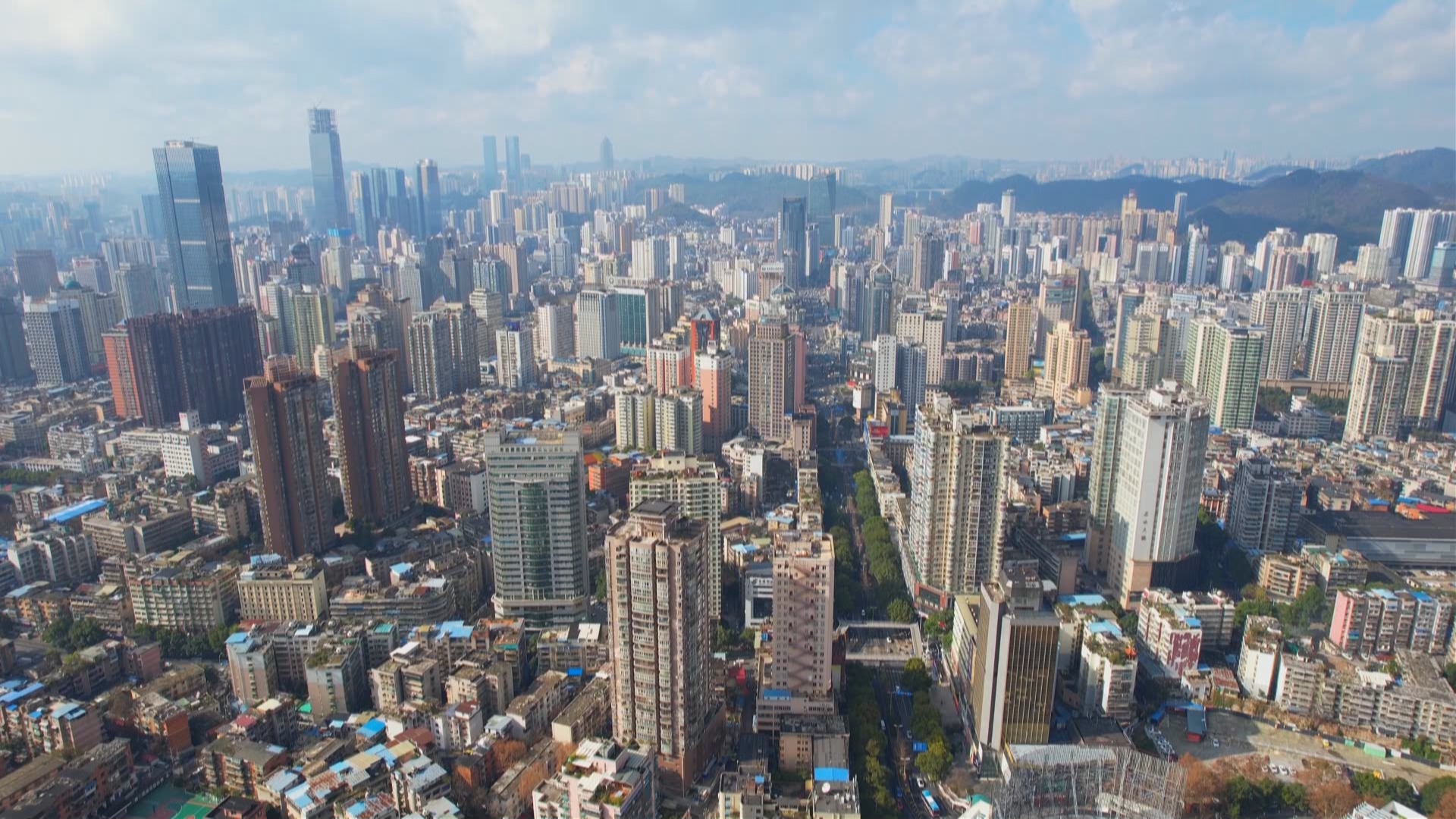 贵州新闻联播｜【殷殷嘱托润黔山•感恩奋进一年间】抢数字新机 赢发展先机 贵州做强做优数字经济