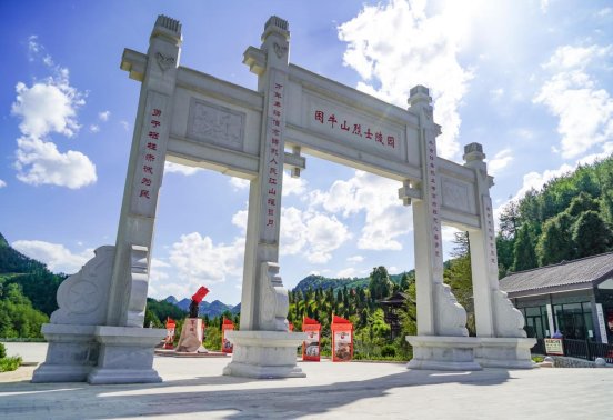 5b51fb4da4454e25a608c9f8d6d70a73