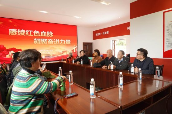 0b7a2aef08a2a4836c8d1b33aa780430