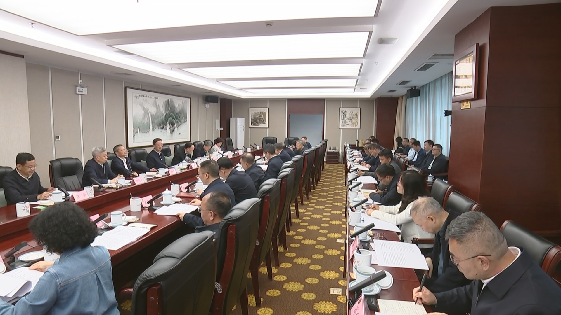 贵州新闻联播丨省政协召开主席会议 学习贯彻习近平总书记近期重要讲话精神