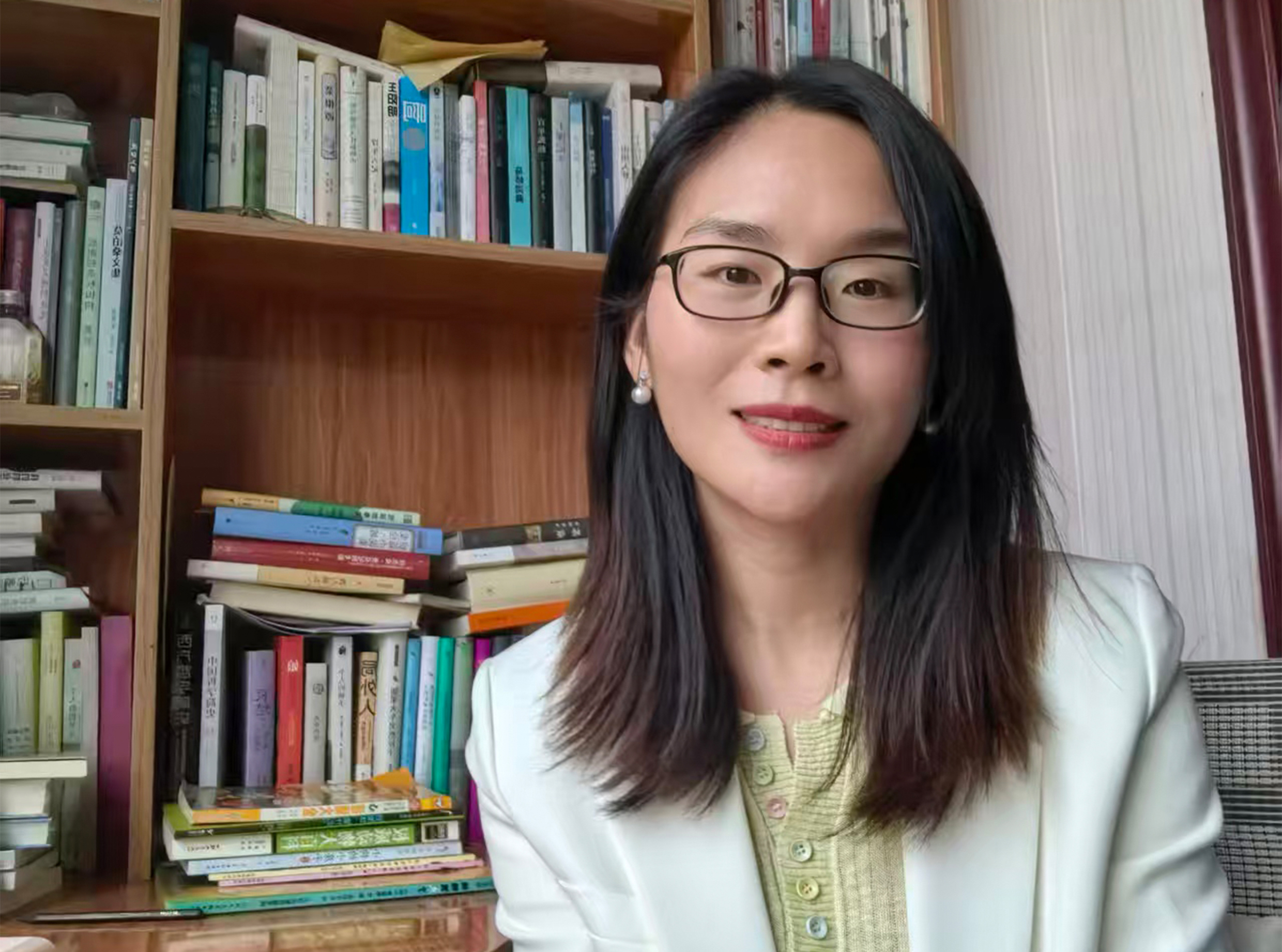 李梦云 | 两个女人