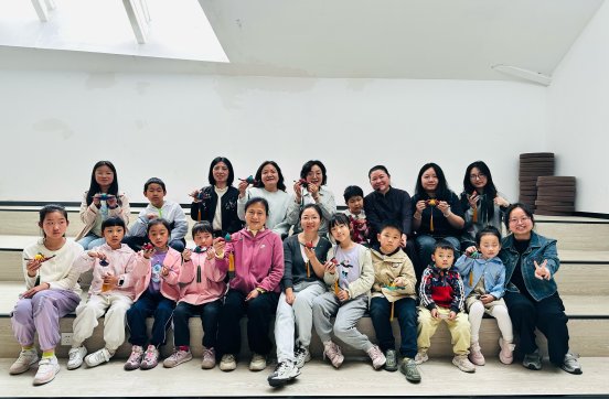 85470CEEB39A2E7F2F3E1774BA66B2BF