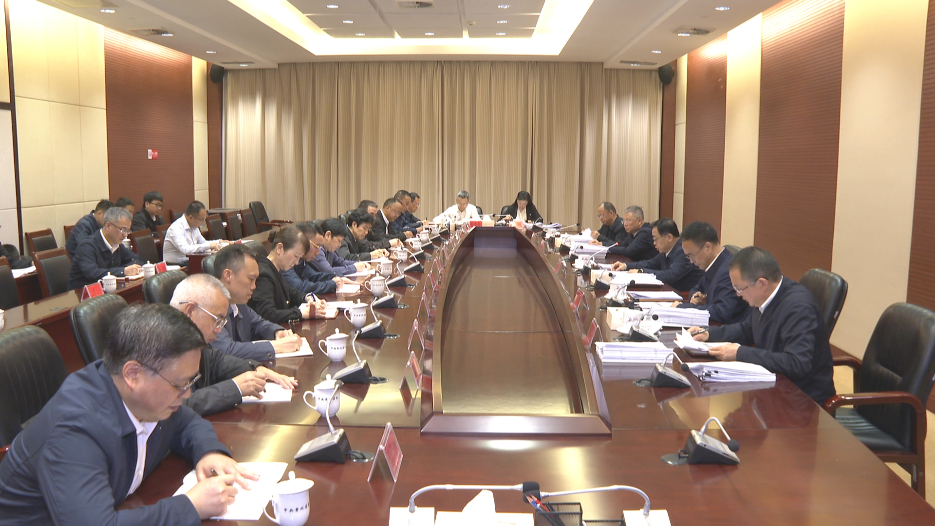 贵州新闻联播丨省委巡视工作领导小组召开会议 听取十三届省委第九轮巡视阶段情况汇报